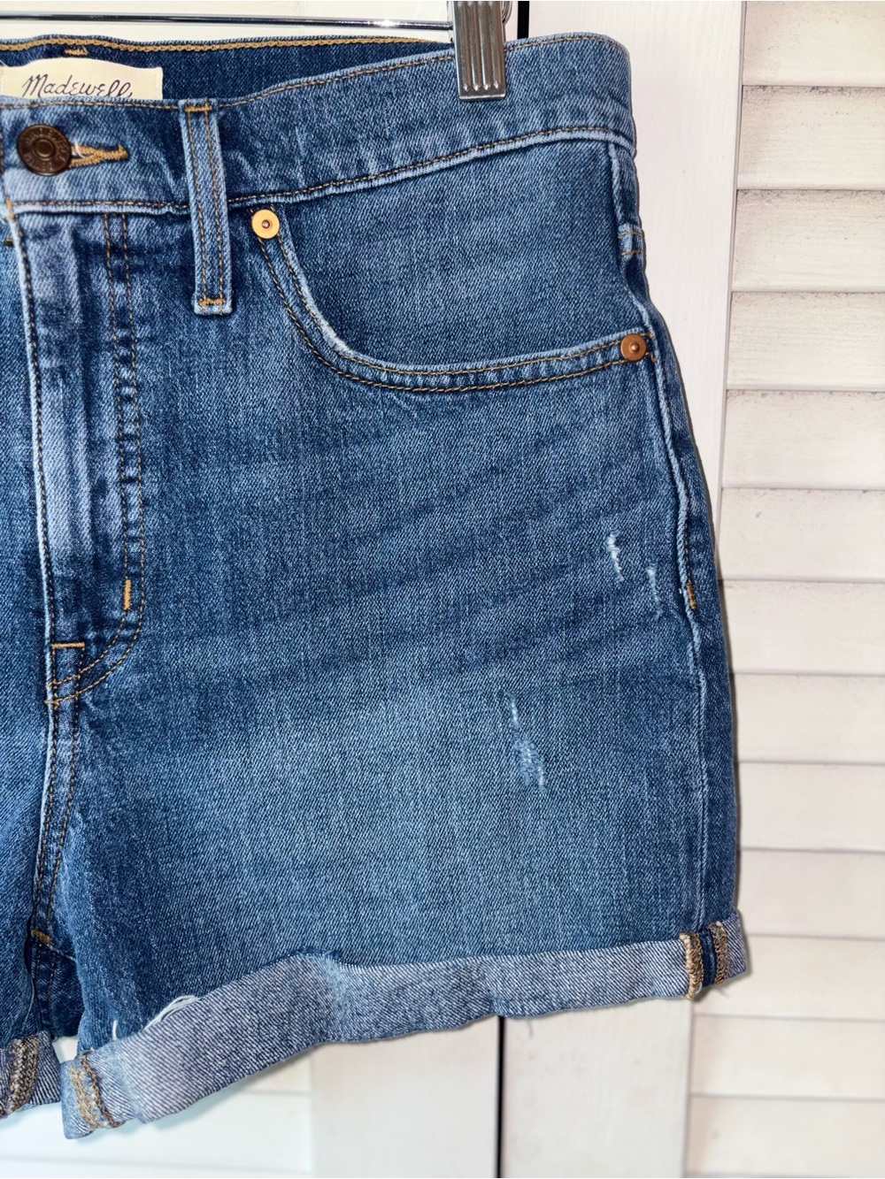 Madewell High Rise Denim Shorts Rolled Cuff Medium Wash Size 28 - Picture 4 of 7